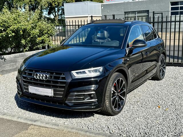 Audi Q5 55 TFSIe Quattro S-Line Pano|Luchtvering|ACC|Camera Zwart