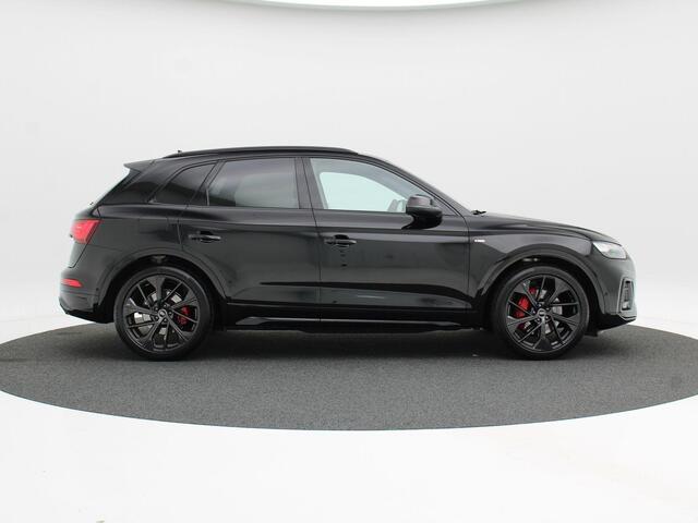 Audi Q5 50 TFSi e 299 Pk Automaat S-Line Competition | Trekhaak | B&O Audio | 360 Camera | Luchtvering | Navigatiesysteem | Elektrische Achterklep | 21 Inch | 6.179 Km!
