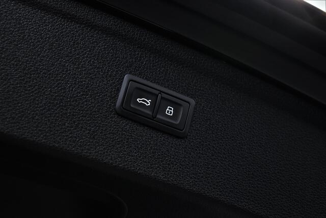 Audi Q5 55 TFSIe 367pk Quattro S-line 1e Eig. Dealer OH Trekhaak/Keyless/Camera/Navi/Led/Leer/Stoelverw./Pdc/Lmv''