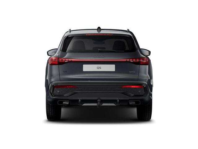 Audi Q5 S edition 2.0 TFSI e 220 kW / 299 PK SUV | Optiekpakket zwart | Techniekpakket plus | Trekhaak elektrisch | Stoelen voor elektrisch |