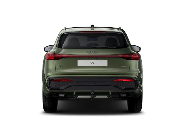 Audi Q5 2.0 TFSI e-hybrid quattro S edition 299 PK · 20" LM Velgen · Tech pro · Adaptieve luchtvering · Elek. wegklapbare trekhaak