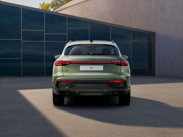 Audi Q5 Sportback S edition Competition e-hybrid 270 kW / 367 PK | Techniekpakket plus | Panoramadak | Carbon interieur | Ambiente verlichting |