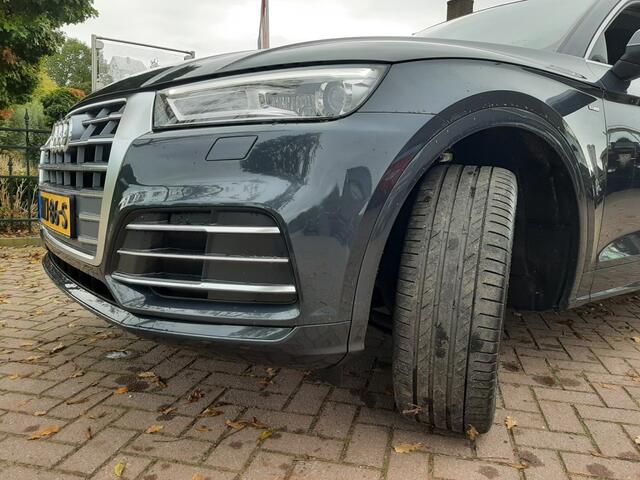 Audi Q5 50 TFSi-e PHEV Plug-In Quattro S-Line Airco Navigatie Bluetooth Cruise-control