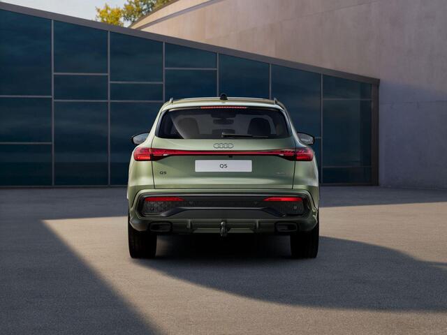 Audi Q5 S edition Competition 2.0 TFSI e | 367 PK | 21 inch velgen |Adaptieve luchtvering | Panorama glasdak | Privacyglas | Sportstoelen | Navigatiepakket |
