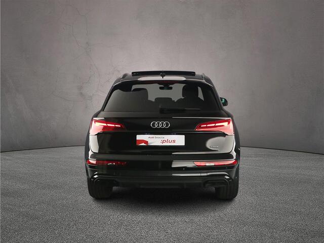 Audi Q5 55 TFSI e S edition | Trekhaak | Luchtvering | Pano | Headup | Carbon | B&O | Matrix | ACC | 360 Camera |
