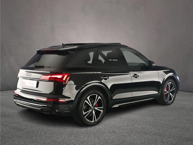 Audi Q5 55 TFSI e S edition | Trekhaak | Luchtvering | Pano | Headup | Carbon | B&O | Matrix | ACC | 360 Camera |