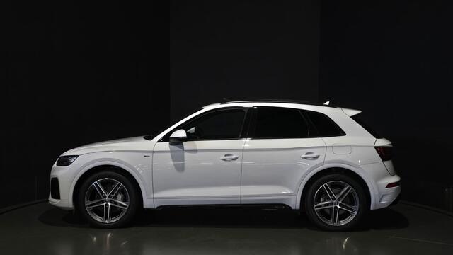 Audi Q5 50 TFSI e S edition | Hud | Trekhaak | Panorama | Carplay