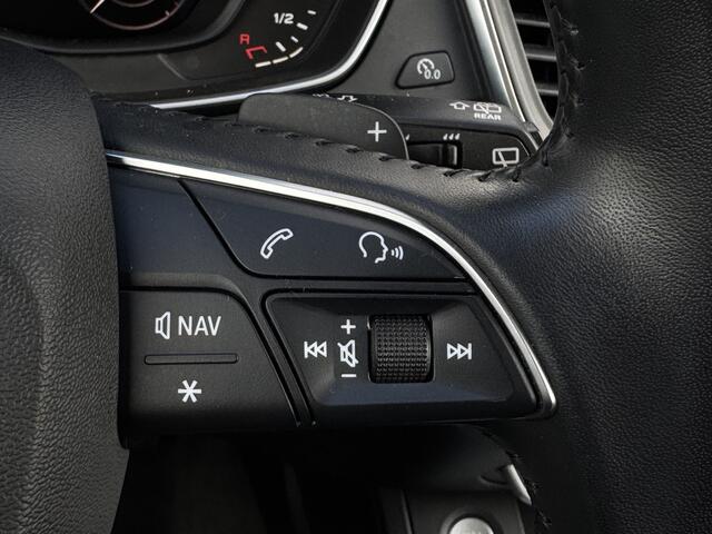 Audi Q5 50 TFSI e quattro S edition GRATIS Afleverpakket! | Schuif/kantel dak | Voorstoelen Verwarmd |