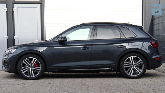 Audi Q5 50 TFSI e S edition | Massage | B&O | Panoramadak | Trekhaak | Luchtvering | Surround View | Tour