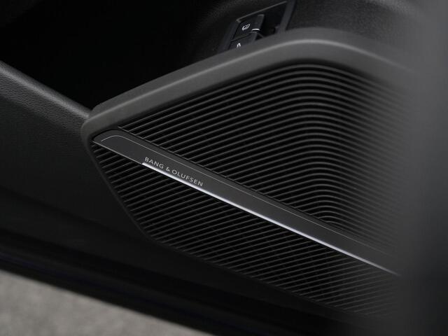 Audi Q5 Sportback 55 TFSI e 367 pk S-tronic S edition Competition / S-Line | Panoramadak | Trekhaak | Luchtvering | Rondomzicht camera | Bang & Olufsen