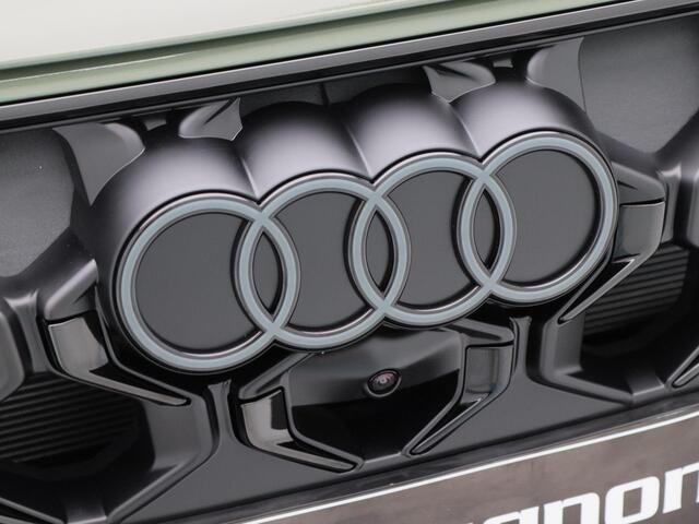 Audi Q5 S edition Competition e-hybrid | 367 PK SUV | Panorama glasdak | Privacy glas | 20 inch velgen | Trekhaak | Tech Pro |