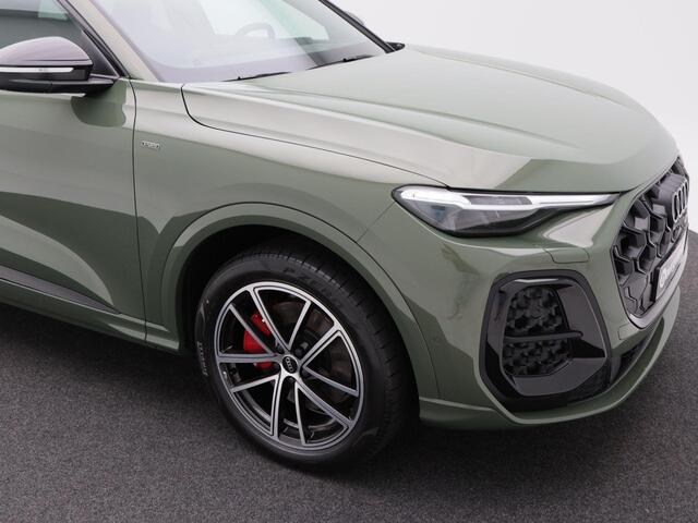 Audi Q5 S edition Competition e-hybrid | 367 PK SUV | Panorama glasdak | Privacy glas | 20 inch velgen | Trekhaak | Tech Pro |
