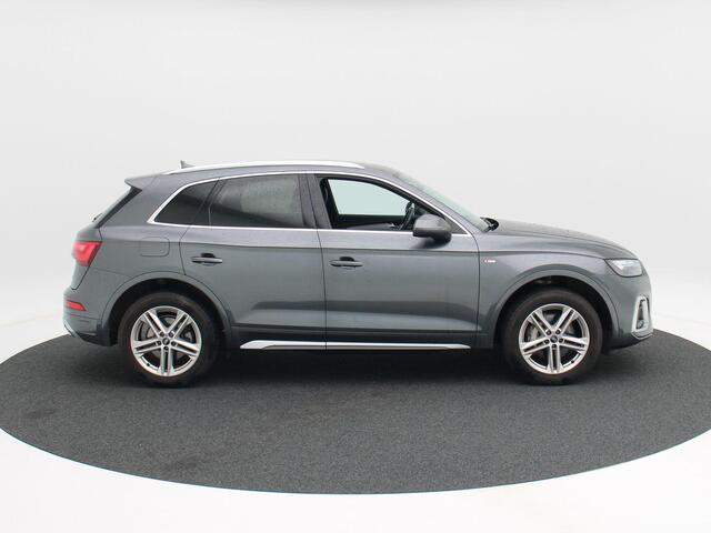 Audi Q5 50 TFSi e 300 Pk Automaat S-Line | Full LED | Adaptive Cruise | Trekhaak | LED | CarPlay | 19 Inch | Stoelverwarming