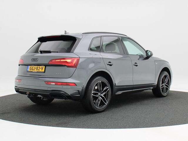 Audi Q5 50 TFSi e 299 Pk Automaat S-Line Competition | Panoramadak | B&O | 360° Camera | Adaptive Cruise | Trekhaak | LED | 20 Inch | 19.862 Km!!