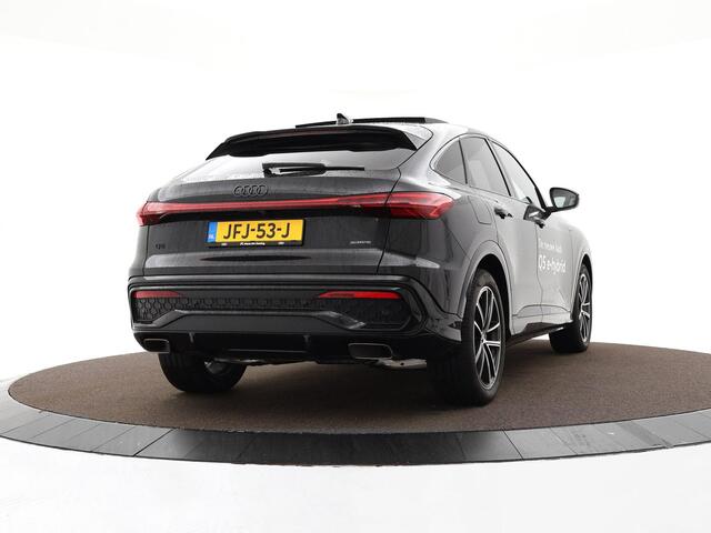 Audi Q5 Sportback 2.0 TFSI e-hybrid quattro S edition 299 PK · Glazen panoramadak · Tech plus · Trekhaak elek. wegklapbaar · Elektrisch verstelbare voorstoelen