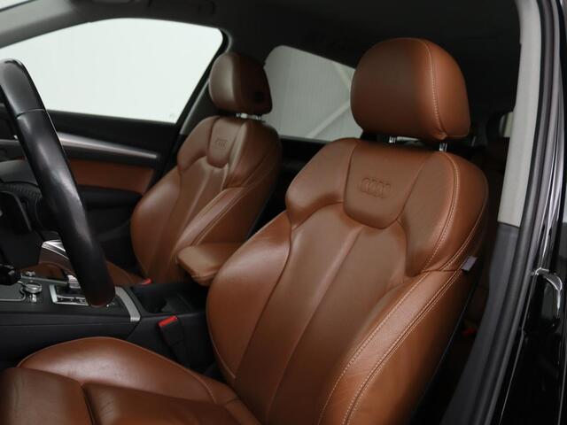 Audi Q5 2.0 TDI quattro Sport | Leder | Stoelverwarming | Trekhaak | Virtual Cockpit | Navigatie | Keyless | Xenon | Elektrische stoelen | Climate control | Parkeerhulp | Cruise control