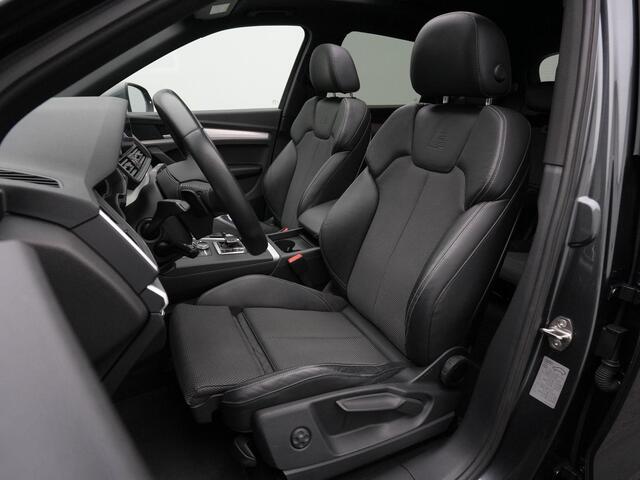 Audi Q5 55 TFSI e 367 pk S-tronic quattro Competition / S-Line | Panoramadak | Trekhaak | Matrix LED | Achteruitrijcamera | Adaptive Cruise