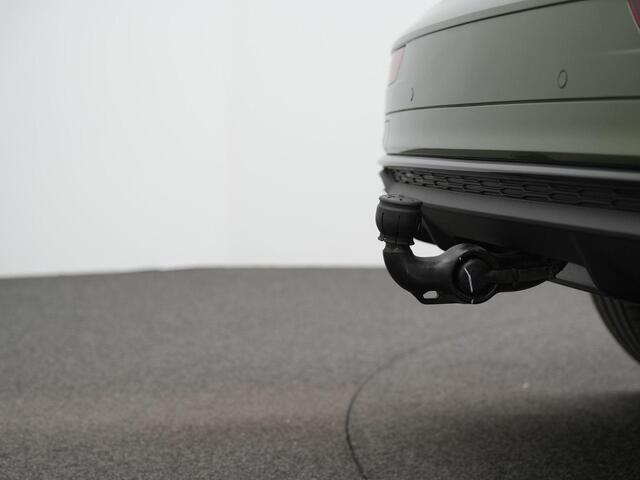 Audi Q5 50 TFSI e 299 pk S-tronic S-Line | Panoramadak | Trekhaak | 360 camera | Elektr. verstelbare stoelen | Side Assist | Afgevlakt sportstuur