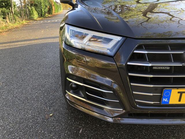 Audi Q5 55 TFSI e q. Comp.