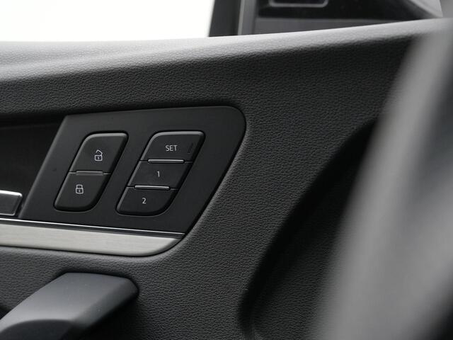 Audi Q5 50 TFSI e 299 pk S-tronic quattro S-Line | Panoramadak | Trekhaak | Geheugenstoel | Matrix LED | Achteruitrijcamera