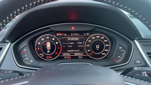 Audi Q5 2.0 TFSI quattro Launch Edition S-LINE / LUCHTVERING / RS STOEL / PANORAMADAK / KEYLESS / BANG&OLUFSEN / CAMERA / FULL LED / CARPLAY / NL-AUTO