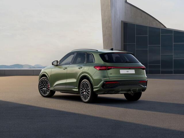 Audi Q5 E-Hybrid Quattro S Edition Competition, B&O, pano, trk. haak, 21", luchtv., matrix-LED, OLED, memory, keyless, HUD, ACC, privacy