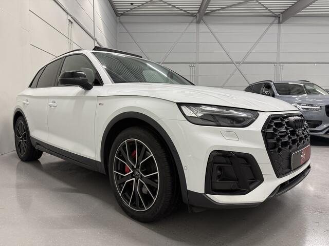 Audi Q5 55 TFSI e quattro 3x S-Line PANO/LUCHTVERING/TREKHAAK/HEAD-UP/ACC/360CAMERA/KEYLESS/20"AUDI-SPORT/MATRIX/VIRTUAL/SFEER/BLACK-OPTIC/GLETSCHER-WEIS METALLIC/VOLLEDIG AUDI DEALER HISTORIE