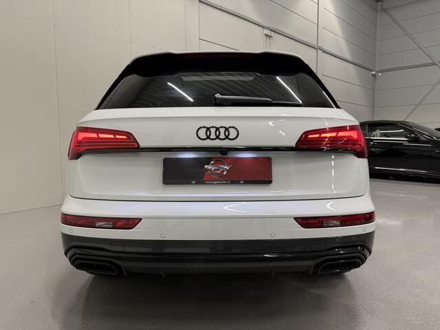 Audi Q5 55 TFSI e quattro 3x S-Line PANO/LUCHTVERING/TREKHAAK/HEAD-UP/ACC/360CAMERA/KEYLESS/20"AUDI-SPORT/MATRIX/VIRTUAL/SFEER/BLACK-OPTIC/GLETSCHER-WEIS METALLIC/VOLLEDIG AUDI DEALER HISTORIE
