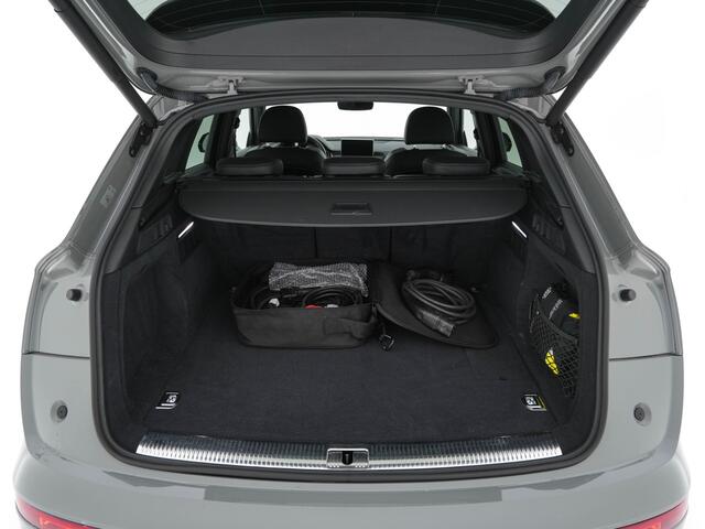 Audi Q5 50 TFSIe S-Line Edition Quattro (Plug-In) (INCL-BTW) *FULL-LED | DIGI-COCKPIT | LEATHER-FABRIC | BANG&OLUFSEN | HEATED-SPORTSEATS | DAB+ | KEYLESS | NAVI-FULLMAP | ECC | PDC | CRUISE | PRIVACYGLASS | SHIFTPADDLES | AMBIENTLIGHT | 20