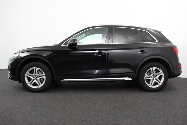 Audi Q5 50 TFSI e quattro PHEV Prestige | Navigatie | Apple Carplay/Android Auto | Adaptive Cruise Control | Parkeersensoren | Camera | Lane Assist | Elektrische achterklep | Matrix | LED koplampen | Dynamische knipperlichten | Inklapbare trekhaak | Virtual Cockp
