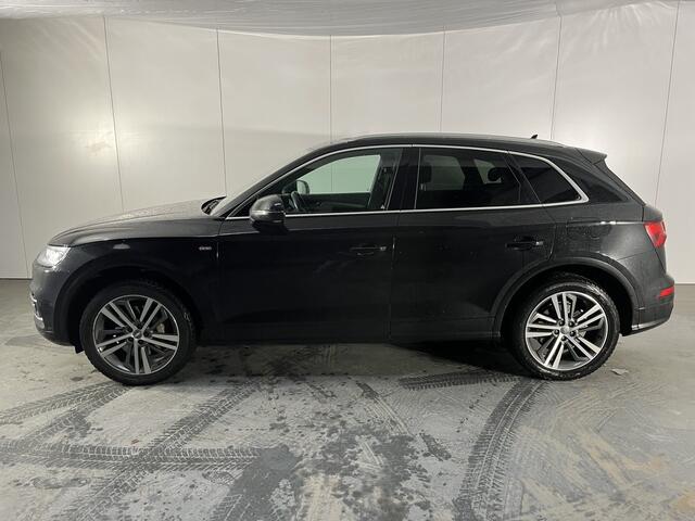 Audi Q5 55 TFSI e quattro Competition / AUTOMAAT/ PANO/ 367 PK/ ELEK.KLEP/ STOELVERWARM./ DODE HOEK/ KEYLESS/ PARK.SENSOR.V+A/ CAMERA/ SMARTPHONE INTERFACE/ VIRTUAL COCKPIT/ ACC/ CLIMA/ DAB/ RIJ-MODI/ NAVI/ LED/ ISOFIX