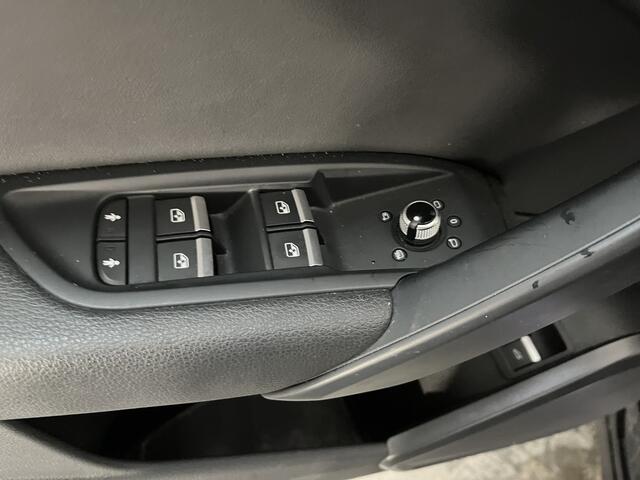 Audi Q5 55 TFSI e quattro Competition / AUTOMAAT/ PANO/ 367 PK/ ELEK.KLEP/ STOELVERWARM./ DODE HOEK/ KEYLESS/ PARK.SENSOR.V+A/ CAMERA/ SMARTPHONE INTERFACE/ VIRTUAL COCKPIT/ ACC/ CLIMA/ DAB/ RIJ-MODI/ NAVI/ LED/ ISOFIX