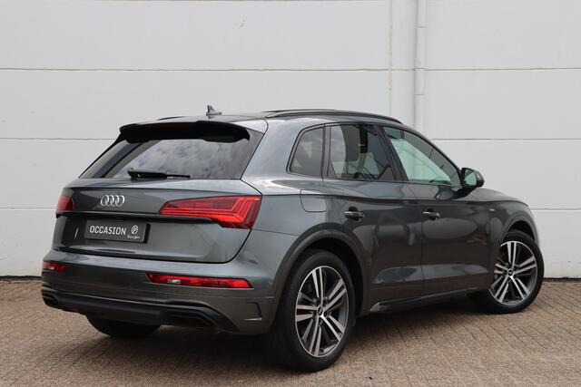 Audi Q5 50 TFSI e quattro S Edition Competition 300pk S-Tronic | Pano | Luchtvering
