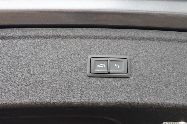 Audi Q5 50 TFSI e quattro S Edition Competition 300pk S-Tronic | Pano | Luchtvering