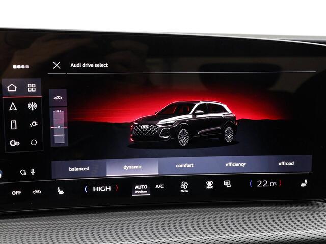 Audi Q5 2.0 TFSI e-hybrid quattro S edition 299 PK · 20" LM Velgen · Tech pro · Adaptieve luchtvering · Elek. wegklapbare trekhaak