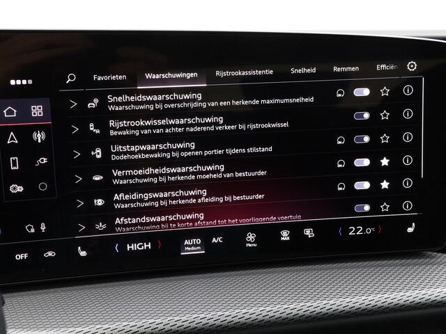 Audi Q5 2.0 TFSI e-hybrid quattro S edition 299 PK · 20" LM Velgen · Tech pro · Adaptieve luchtvering · Elek. wegklapbare trekhaak