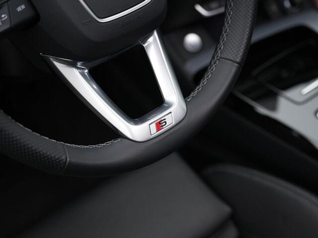 Audi Q5 50 TFSI e 299 pk S-tronic quattro S-Line | Panoramadak | Trekhaak | Fijnnappa leder | Geheugenstoel | Matrix LED | Achteruitrijcamera