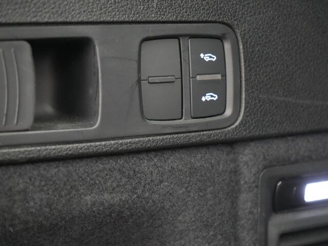 Audi Q5 Sportback 55 TFSI e Quattro 2x S-Line Plug In Hybrid 367pk PHEV | Luchtvering | Sfeerverlichting | Bang & Olufsen | Valcona Sportstoelen Verwarmd | Camera | Apple Carplay | Virtual | Keyless | Navigatie | DAB | 20"L.M |