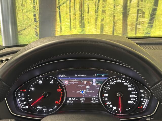 Audi Q5 3.0 TDI quattro Sport S Line Black Edition | 286 PK! | Panoramadak | Adaptieve Cruise Control | Lane Assist | Elektrische Trekhaak | Camera | DAB | Navigatie | 20" Lichtmetaal |