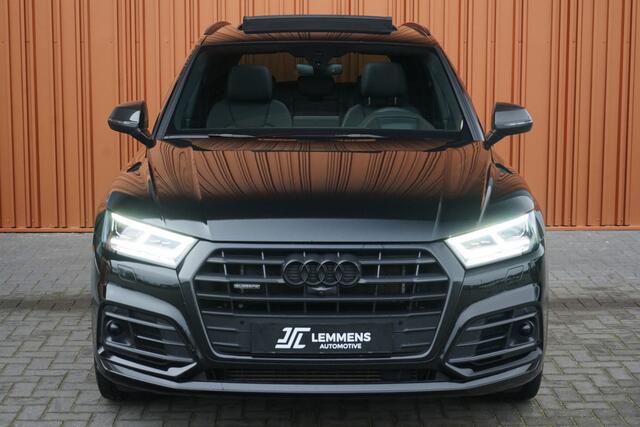 Audi Q5 55 TFSI e Competition 367PK Quattro Panodak S-Stoelen Luchtv. Trekhaak Head up B&O VOL!