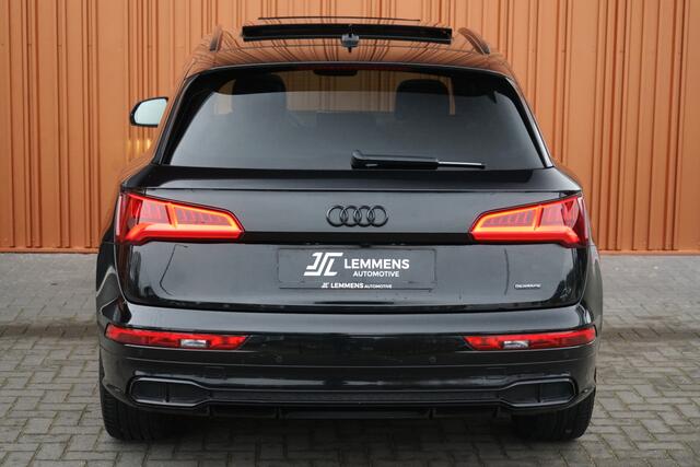 Audi Q5 55 TFSI e Competition 367PK Quattro Panodak S-Stoelen Luchtv. Trekhaak Head up B&O VOL!