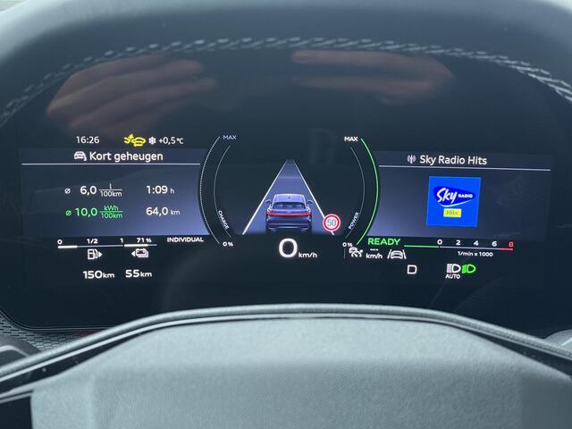 Audi Q5 Sportback S edition Competition e-hybrid 367 PK | Passagiersidsplay | Audi Sport velgen 21" | Panoramadak | Trekhaak | Ambient Lighting