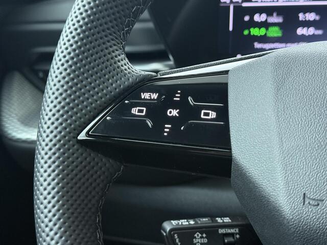 Audi Q5 Sportback S edition Competition e-hybrid 367 PK | Passagiersidsplay | Audi Sport velgen 21" | Panoramadak | Trekhaak | Ambient Lighting