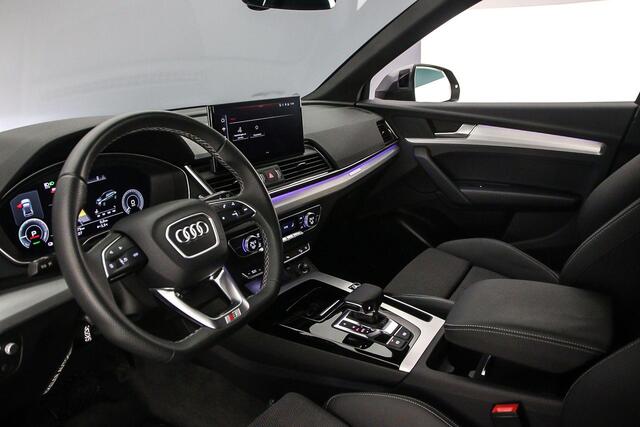 Audi Q5 50 TFSI e S edition | Matrix-led | Achteruitrijcamera | Cruise control | Headup | Audi sound | City | Keyless |