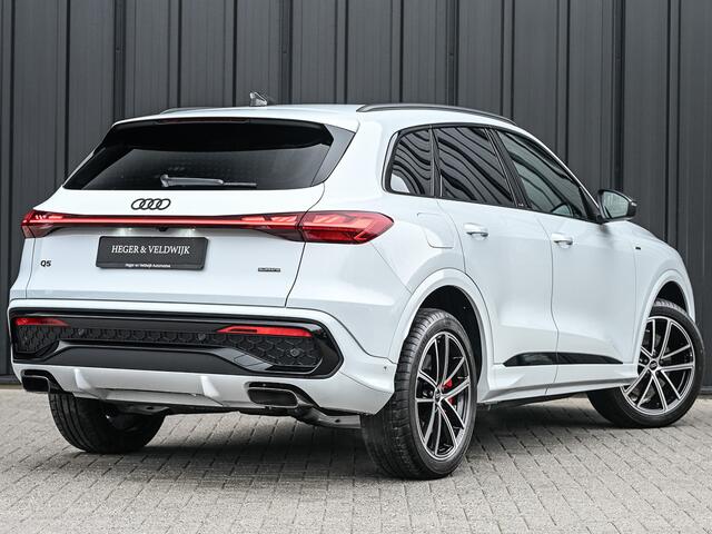Audi Q5 2.0 TFSI e-hybrid quattro 368pk S edition Competition | S-Seats | B&O Sound | Head-Up | Memory | 360 Camera | Trekhaak | Keyless entree | Adaptive Cruise | Ambiance interieur | MMI bijrijder display|