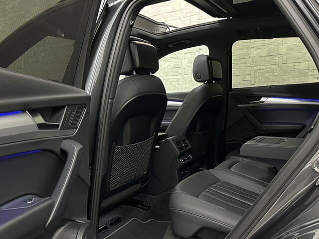 Audi Q5 300pk Hybrid S-Line | Luchtvering | Panorama | ACC | B&O Sound | Massage | Trekhaak | Matrix-LED | Head-Up | Sfeerverlichting | Leder | ISO-Glas | 3-Zone Clima | Standkachel | Bekerhouder Koeling/Verwarming | Stoelverwarming V+A | Zwarte Hemel | Carplay |