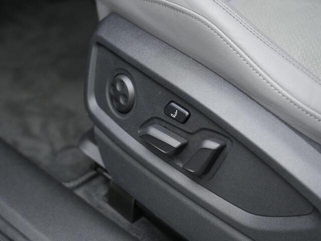 Audi Q5 Sportback 55 TFSI e 367 pk S-tronic S edition Competition / S-Line | Panoramadak | Trekhaak | Luchtvering | Head-up display | Bang & Olufsen