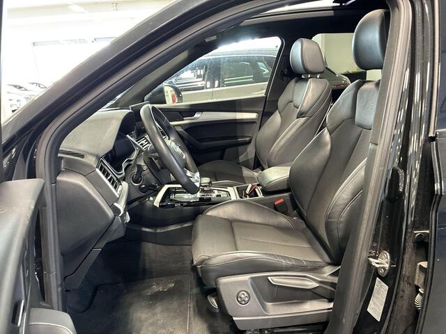 Audi Q5 50 TFSIe 299pk S-tronic S edition · Panoramadak · Keyless · Camera · Apple/Android Car Play · Zwart Optiek · 18'' Inch ·