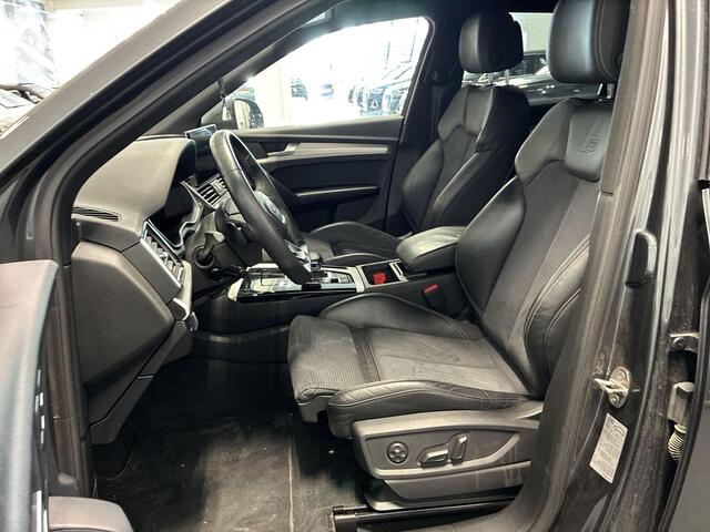 Audi Q5 55 TFSIe 367pk S-tronic S edition · Camera · Luchtvering · Wegklapbare Trekhaak · Elek. Voorstoelen · Cruise Control · 18'' Inch · Apple/Android Car Play ·