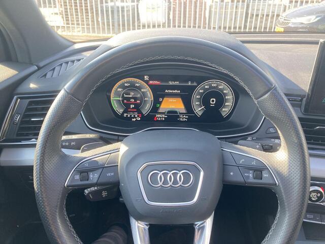 Audi Q5 50TFSIe/299PK S edition · Panoramadak · Camera + parkeersensoren · Head Up Display · Apple/Android Car Play ·